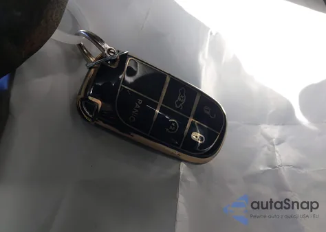 2018 Jeep Compass Latitude 4X4 z USA, uszkodzony, nr VIN 3C4NJDBB3JT483660